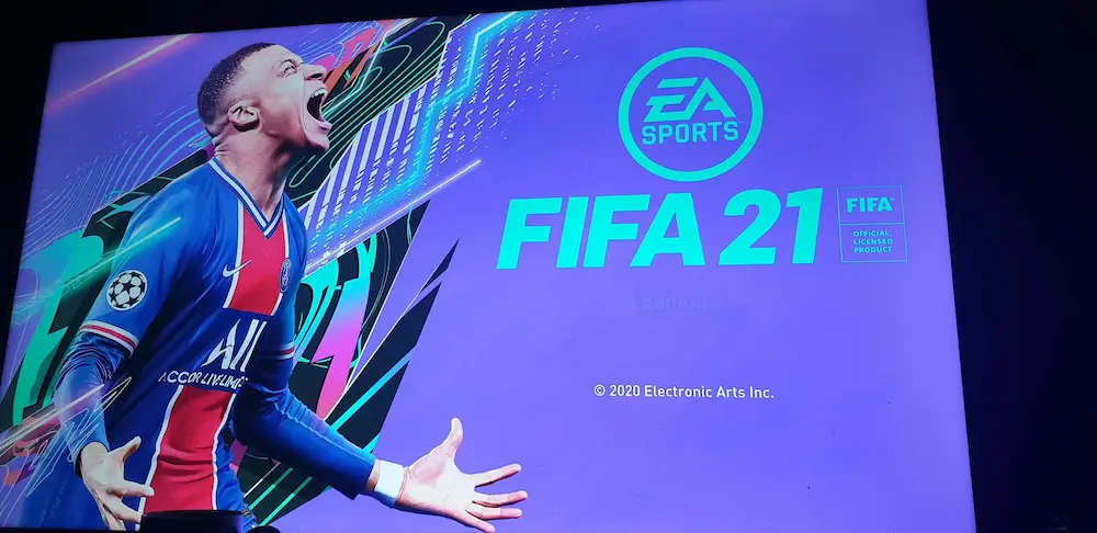 How To Fix FIFA 22 Blue Screen Error Or Struck On Initializing Screen On PC, PS, Xbox